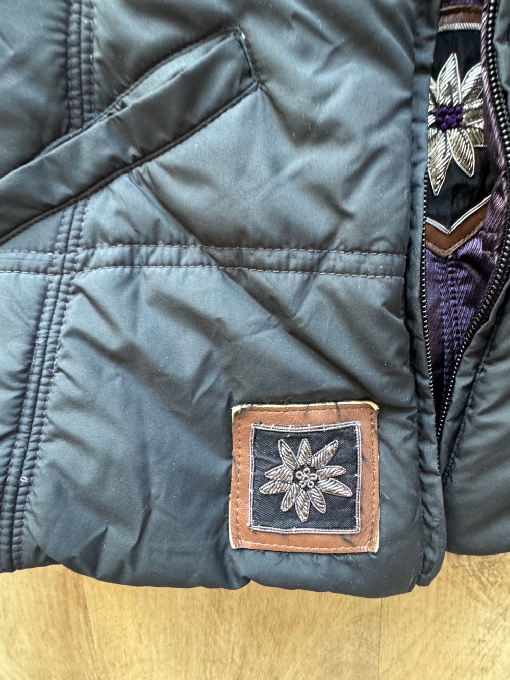 Vintage Alp-n-Rock Reversible "Freedom" Embroidered Puffer Vest Size 3 (Med) Y2K - Picture 10 of 12